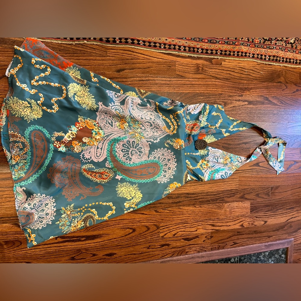 Notice Dress Size 2